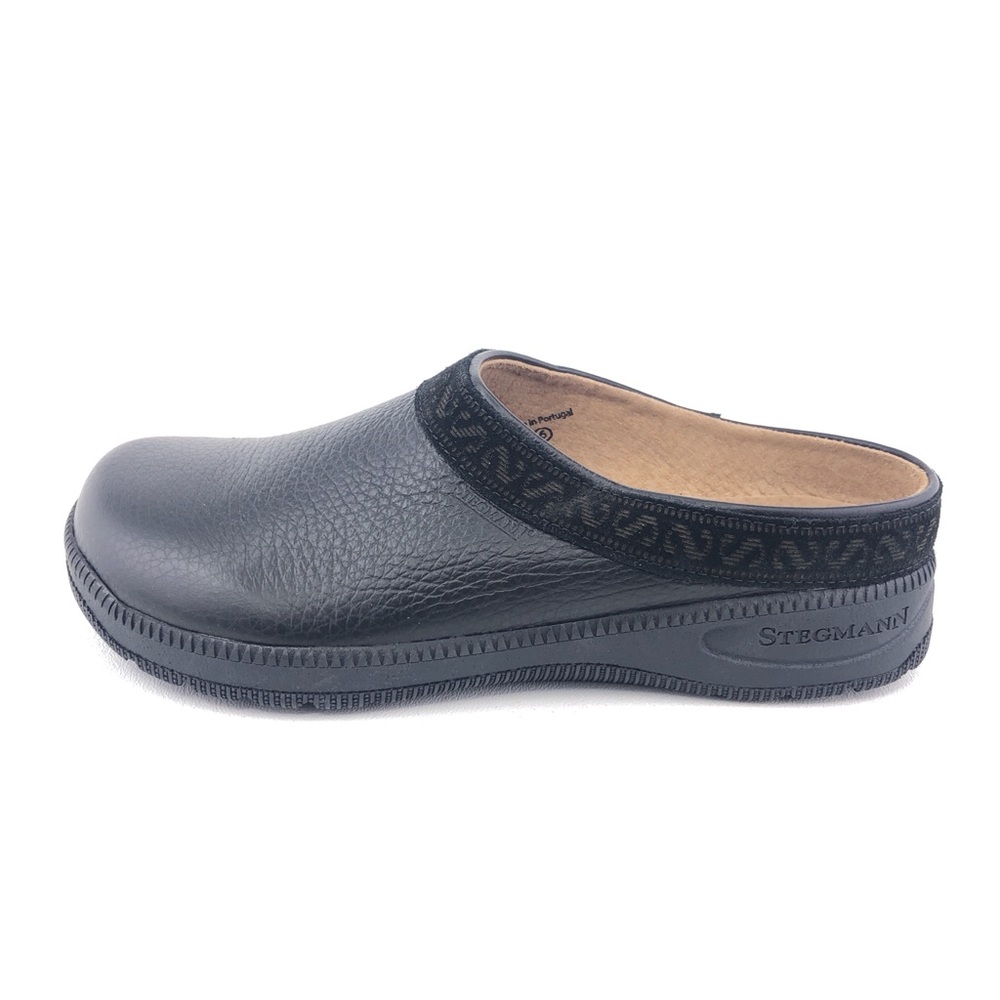 Stegmann Black Leather Clogs Womens 6
